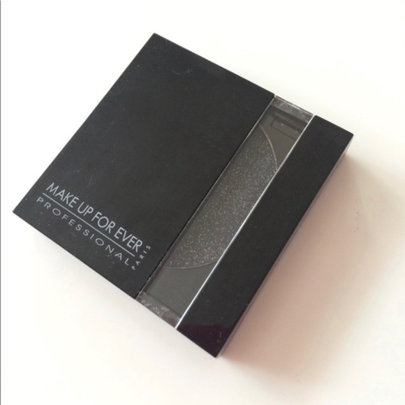 MakeupForever Fine Diamond Glitter Smokyeye Shadow - Picture 3 of 5